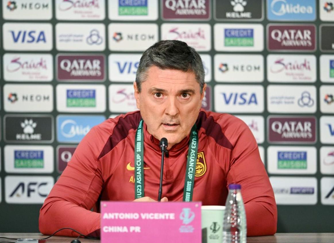 九游娱乐-津媒：安东尼奥知道外界对他的技战术打法多有指责